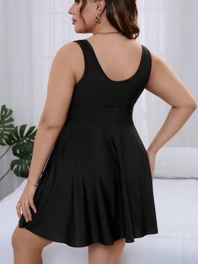 Swim Lushoire بدلة سباحة كبيرة الحجم بنقشة