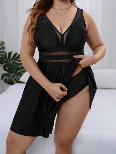 Swim Lushoire بدلة سباحة كبيرة الحجم بنقشة