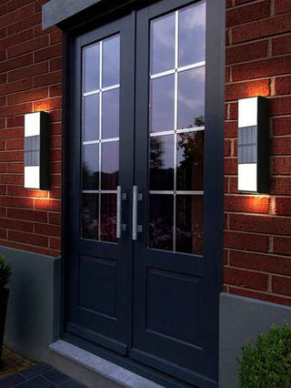 2 قطعة أضواء جدار شمسية خارجية مقاومة للماء مستطيلة الشكل، 6 مصابيح LED شمسية لإضاءة المناظر الطبيعية، مقاومة للماء بمعيار IP65، 3000 لومن، مثالية للحديقة والباسيو والسياج والفناء، إنارة مثالية لجدران المنزل