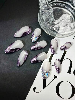 10 قطع, أظافر قابلة للضغط, مجموعة عبارة عن أظافر مزينة بمرآة معدنية وردية مغلفة برينستونات لامعة بطريقة دخانية, وتشمل المجموعة جل جيلي وملف أظافر صغير, بالإضافة إلى مجموعة من الأظافر القابلة للضغط الجميلة مصنوعة يدويًا.