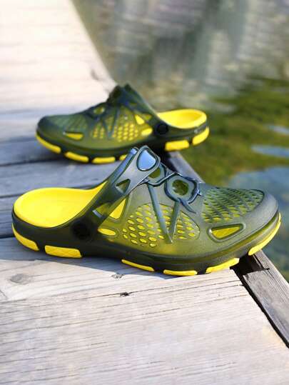 زوج من الكلوجز الخفيفة الوزن المريحة للرجال، مفرغة التصميم مانعة الانزلاق لأحذية الحدائق، صنادل صيفية من الشبكة للاستخدام اليومي الخارجي للرجال، صندل شاطئ بنعل سميك مانع للانزلاق (طباعة عشوائية غير منتظمة)