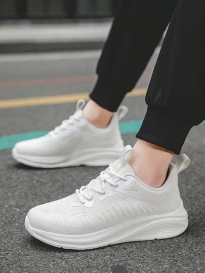 احذية رياضية جري رجالي مريحة وعملية وفريدة وكاجوال، بنعل سميك ولين ومنفذ للهواء، موديل جديد 2025