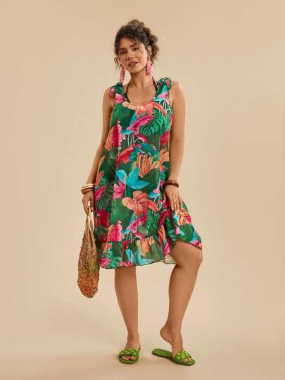 Travachic فستان صيفي فضفاض باكتاف ملتوي للمرأة ذوات الحجم الكبير، طبعات نباتية استوائية على خلفية خضراء، تغطية شاطئية