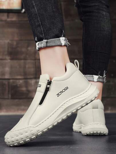 أحذية رياضية غير رسمية مريحة لا تنزلق مناسبة للاستخدام الخارجي للرجال