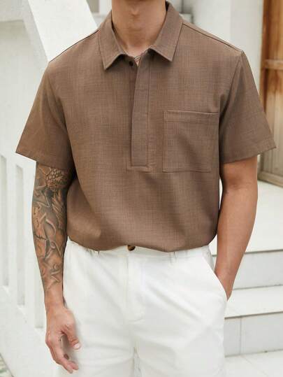 Manfinity Homme قميص بولو بأكمام قصيرة ملمس قماش أحادي اللون عصري بسيط للرجال