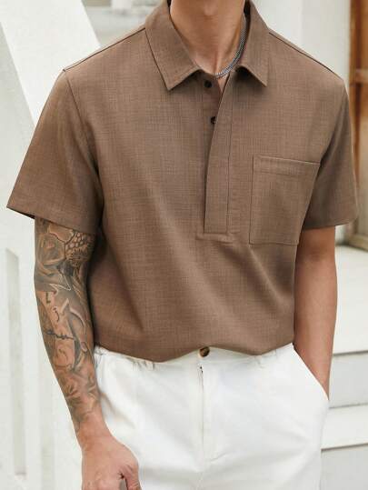 Manfinity Homme قميص بولو بأكمام قصيرة ملمس قماش أحادي اللون عصري بسيط للرجال