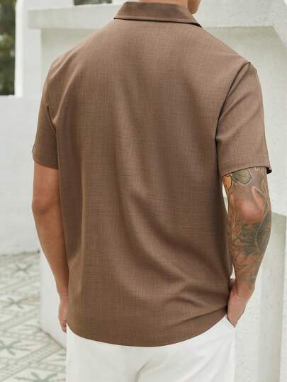 Manfinity Homme قميص بولو بأكمام قصيرة ملمس قماش أحادي اللون عصري بسيط للرجال