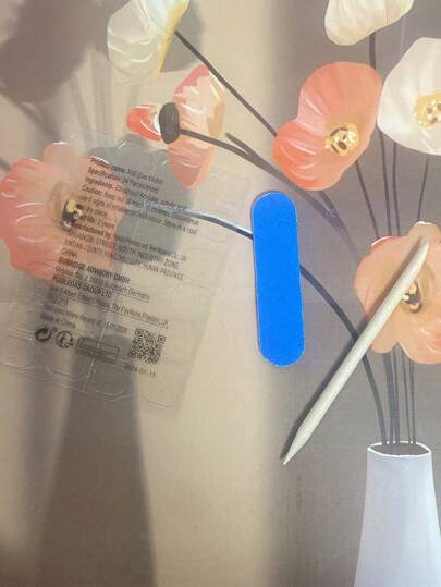 10 قطعة ملصقات أظافر عالية الجودة متعددة الاستخدامات، ذات منظر أنيق ولمعان يمكن لصقها على الأظافر