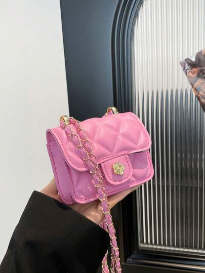 حقيبة صغيرة مربعة بطراز كلاسيكي قابلة للتحويل، حقيبة كتف قصيرة موضة بسلسلة وخرز، حقيبة كتف صغيرة شعبية جديدة بنسيج مختلف وسلسلة تزيينية