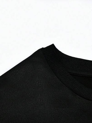 تي شيرت رياضي رجالي مخطط أسود بقصّة قياسية، صيفي