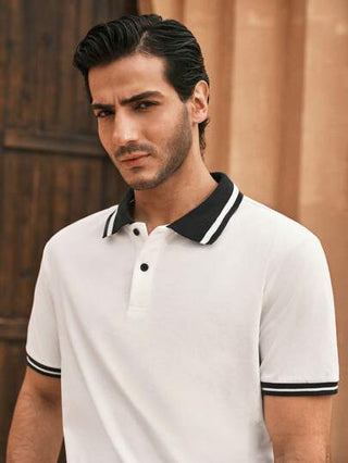 Manfinity ModaGents قميص بولو مخطط للرجال بأزرار لأعلى، قميص بولو كاجوال للعمل باللون الأبيض