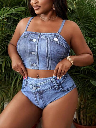 SHEIN Slayr CURVE ملابس سباحة للمرأة ذات الحجم الكبير من قطعتين ذات طبعة تأثير جينز، ملابس علوية مع أشرطة قابلة للفصل بأزرار، تصميم ظهر مفتوح مع أسفل ذو تصميم مثلث لحفلة حمام السباحة