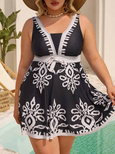 SHEIN CURVE+ ملابس سباحة ذات حجم كبير للنساء من طراز رجعي مطبوع مزين بفيونكة الخصر مع قصة ظهر على شكل حرف U وخط A ، مجموعة من قطعتين مناسبة للعطلات والشاطئ