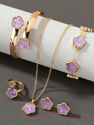 6 قطع/مجموعة: 1 قلادة، 1 سوار، 1 أقراط، زوج من الخواتم، 1 قلادة نجمة