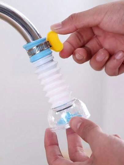 قطعة واحدة مُطيّل حنفية الماء قابل للدوران 360 درجة ورش المياه ضد التناثر مع نظام ترشيح معدني, توفير الماء, مع تصميم قفل محسّن، مناسب لمخرج ماء دائري 16-19 مم، ضروري لاستخدام المطبخ والحوض الخارجي