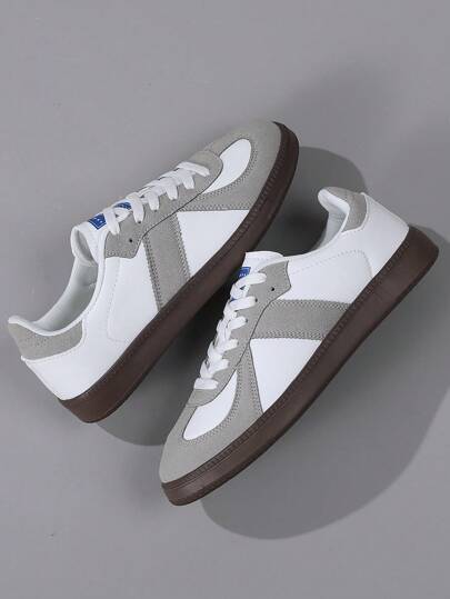 أحذية رياضية كاجوال رجالية خفيفة الوزن سهلة الارتداء بأربطة ذات أصبع مستدير