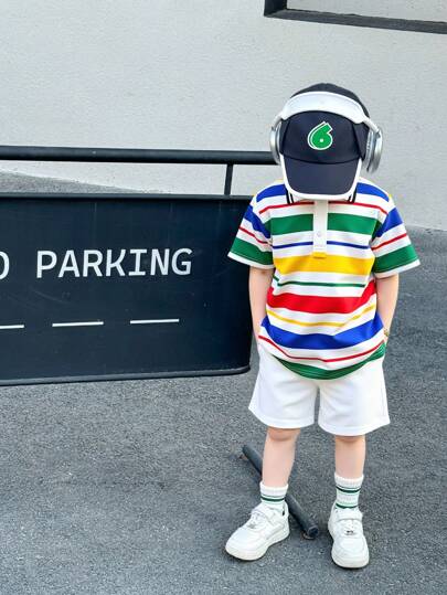 طقمان قصير وقميص بولو خطوط كاجوال لصغار الأولاد، مناسب للملابس المدرسية وأوقات الفراغ و الأنشطة الرياضية و العروض والحفلات والمناسبات اليومية و السفر في فصلي الربيع والصيف