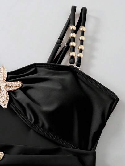 SHEIN Swim Curve قطعة واحدة من ملابس السباحة المرأة المقاس الكبير المزينة بمعدن ذات التصميم البسيط، ملابس لعطلة الصيف والشاطئ