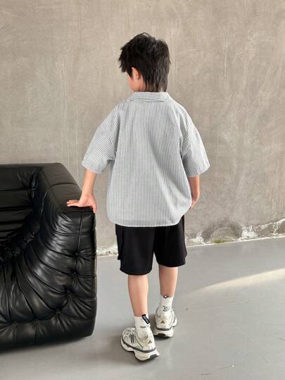 قميص كاجوال مقلم كبير الحجم للأولاد بياقة مرتدة للأسفل وأكمام قصيرة، مناسب لملابس الأطفال/الأطفال الصغار ، عودة إلى المدرسة، الحفلات، العروض، الحفلات، المعمودية، حفلات الافتتاح، الارتداء اليومي، المدرسة، السفر، الرياضة، مواسم الربيع والصيف