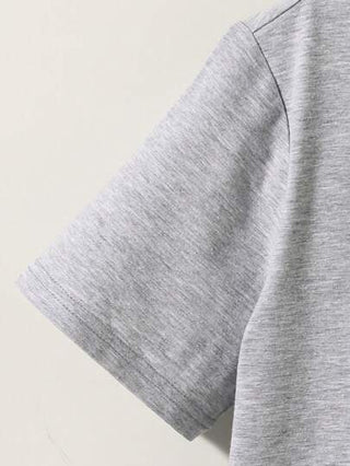 SHEIN تي شيرت تي شيرت قصير الأكمام مع طباعة شعار مناسب للشباب، كاجوال للصيف