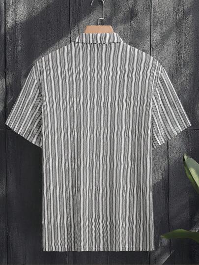 Manfinity Homme قميص بولو كاجوال قصير الأكمام مخطط للرجال للارتداء اليومي