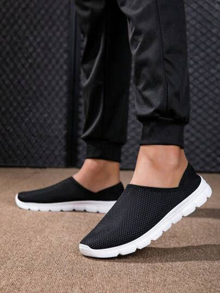أحذية رجالية مريحة وخفيفة الوزن بتصميم انزلاقي من نسيج شبكي قابل للتنفس، مناسبة للعمل والاستجمام والرياضة