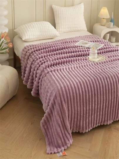 بطانية كبيرة بنمط المربعات المتداخلة 1 قطعة ، من الفانيلا الناعمة والرقيقة بألوان المسّ البنفسجي للأريكة والنوم والمكتب والمنزل