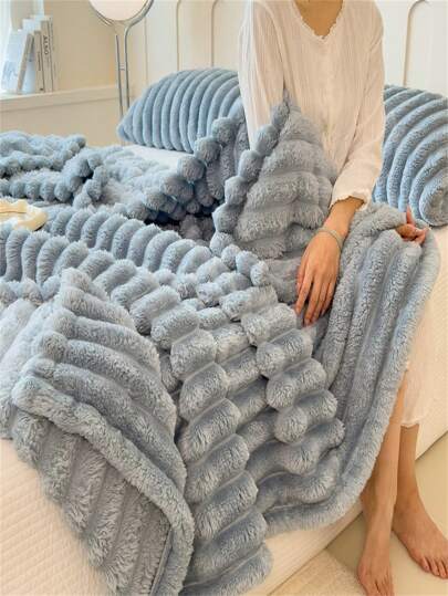 بطانية سميكة بخطوط عريضة ، إطار مفرغ من فرو أرنب صناعي ، من الصوف الناعم ، بطانية ملقاة من الفلانيل ، بطانية للقيلولة العفوية ، بطانية للاسترخاء في المكاتب قطعة واحدة