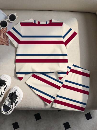 طقم قصير الأكمام مكون من تيشرت وشورت كاجوال بتصميم ذو خطوط وطباعة دب تيدي للأولاد الرضع ، مجموعة مكونة من 2 قطع