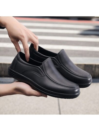 أحذية عمل خفيفة الوزن عصرية، مقاومة للانزلاق، مقاومة للماء، من مادة EVA اللينة للمطبخ