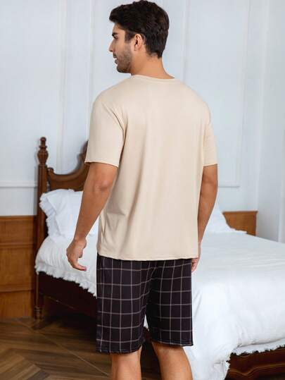 AICJ إزوج من مجموعة ملابس منزلية ربيعية/صيفية تتكون من سروال قصير أحادي اللون بفضفاضة وبسيطة مع تي شيرت قصير الأكمام بياقة طاقم