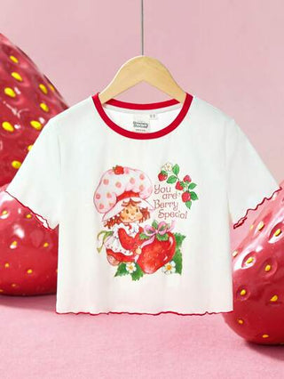 تيشيرتات بناتي Strawberry Shortcake X بلوزة كاجوال قصيرة الأكمام للفتيات ذوات العقد العشرينيات (التوين) بطباعة فتاة الزنجبيل والفراولة التي تمثل أسلوب الفترة، مناسبة للربيع والصيف