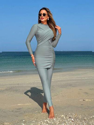 طقم تانكيني حريمي مجموعة بوركيني للسباحة للنساء تشمل 3 قطع: ملابس علوية علوية بأكمام وسراويل طويلة ، تنورة مصمتة صغيرة مدفوعة، مناسبة للاستخدام في الشاطئ والعطلات