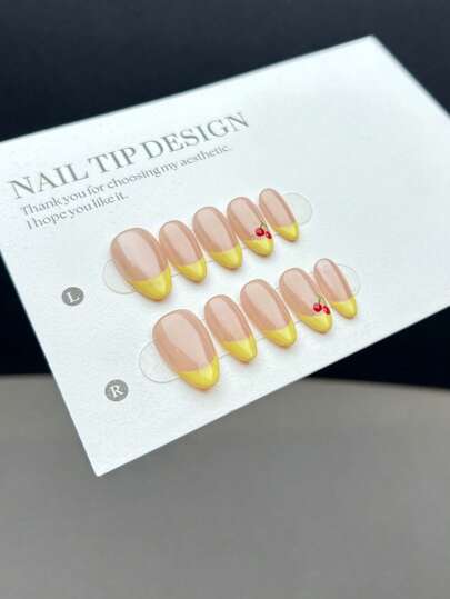 10 قطع أظافر اصطناعية قصيرة بشكل اللوز مصنوعة يدويًا، بأسلوب بسيط وأنيق، مزخرفة برسوم كرزية فوق قاعدة وردي فاتح، ألسنة أظافر راقية للاستخدام اليومي للنساء والفتيات، مع طقم الأظافر