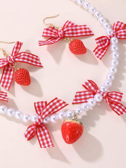مجموعة مجوهرات مكونة من 3 قطع: قلادة وأقراط بخرز شكل عقدة الفراشة, فراولة, وصدفة مع خرز اللؤلؤ للبنات