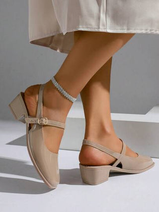 حذاء ماري جين عاكس الذهبي الشاحب موديل 2025، مناسب للتنقل والمواعدة والحفلات والعطلات في الربيع، أحذية بنعل مسطح متميزة بأشرطة بسيطة، وكعب كريستالي عالي للسيدات متميزات الأحجام