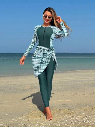 Swim Shayni مجموعة من 3 قطع ملابس سباحة للنساء من قطعة واحدة بأكمام طويلة وطبعات عشوائية مصبوغة باللون المربوط، بسروال بخصر متوسط وتنورة قصيرة، قطعة سباحة واحدة أنيقة ومتواضعة