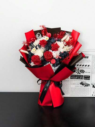 20 ورقة عالية الجودة ذات وجهين مزخرفة بأزهار - تصاميم حمراء وسوداء مقاومة للماء - مثالية لتغليف الهدايا بطريقة أنيقة، وأعمال الحرف اليدوية، والحفلات والمناسبات المختلفة - تشمل ورق نسيج وإكسسوارات الباقات الزهرية