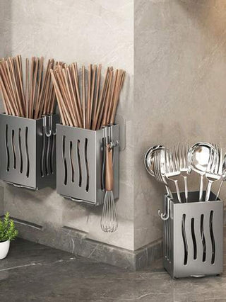 قطعتان رف أدوات المطبخ : معلق على الحائط أو قائم, منظم تخزين أطقم المائدة - قابل للإزالة والتركيب على الحائط والتصميم الرأسي, مناسب للاستخدام المنزلي والمطاعم - من مواد بلاستيكية, رف تخزين المطبخ, تنظيم التخزين المنزلي للثلاجة