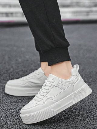 حذاء رياضي رمادي أحادي اللون للرجال بنمط السكيت بورد، برباط أمامي، تصميم ذو تفاصيل زخرفية بشكل بتشوورك ، رأس مستدير، منخفض الرقبة، رياضي