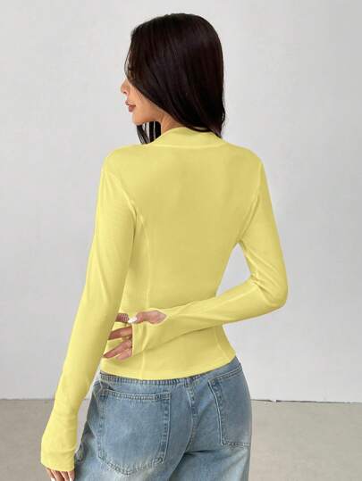 PETITE جاكيت سوداء مع فتحات الإبهام للسيدات ذات سحاب