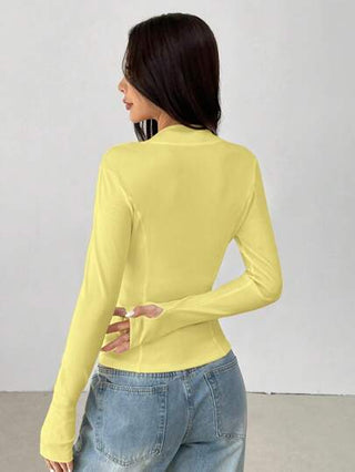 PETITE جاكيت سوداء مع فتحات الإبهام للسيدات ذات سحاب