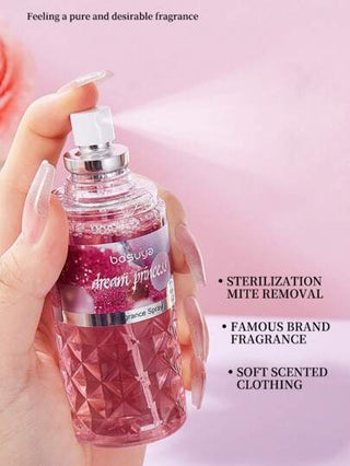 رذاذ هواء معطر وعذب 80/1مل من نوع بوسويا ، يخفف الحالة المزاجية ، ينقي الهواء ، ويزيل الروائح بشكل فعال. تم تصميم القارورة بنقوش عصرية ، عالية الجودة وجذابة للغاية ، مناسبة للأماكن الداخلية واحتفالات الأعياد ، عيد الأم ، حفلات تخرج الطلبة ، هدايا محمولة