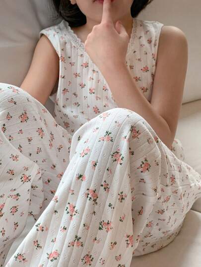 بيجاما DAZY طقم بيجامة ملابس علوية ملابس علوية وشورت للبنات المراهقات مزخرفة بزهور صغيرة والدانتيل، مريح للصيف