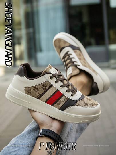 أحذية رياضية كاجوال بطبعات جانبية جلدية خاكية محايدة عصرية للجنسين بتصميم رجعي من الكتان والدانتيل والأقدام المسطحة