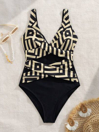 مايوه حريمي قطعة واحدة بدلة سباحة ضيقة للنساء بتصميم هندسي ملون، مصممة لإطلالة صيفية عارية الظهر، مناسبة للرياضة والإجازات