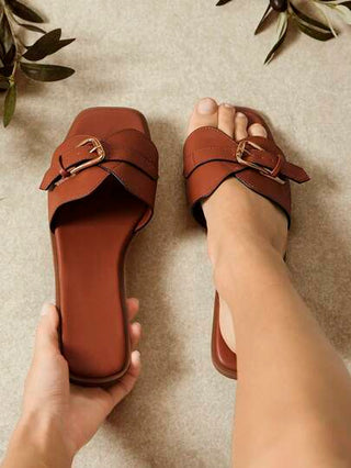 SHUZIA صندل كاجوال مريح للسيدات مسطح بنعل دائري اللون بيج بدون ربط