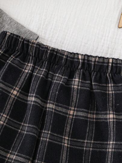 SHEIN طقم بيجامة أطفال من قطعتين لولد رضيع بتصميم مربع المربعات مكون من تي شيرت جيب وشورت مربعات، راحة وأناقة في الاستخدام اليومي