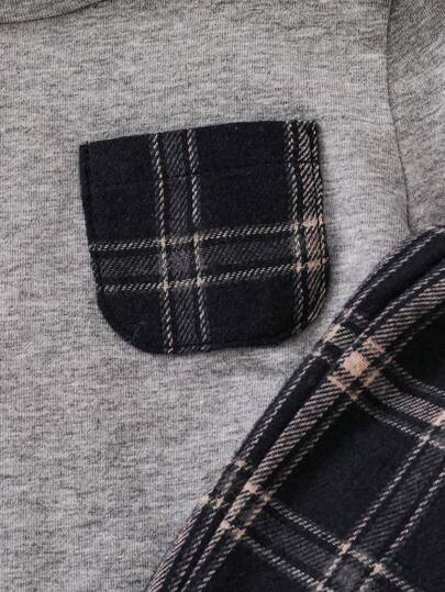 SHEIN طقم بيجامة أطفال من قطعتين لولد رضيع بتصميم مربع المربعات مكون من تي شيرت جيب وشورت مربعات، راحة وأناقة في الاستخدام اليومي