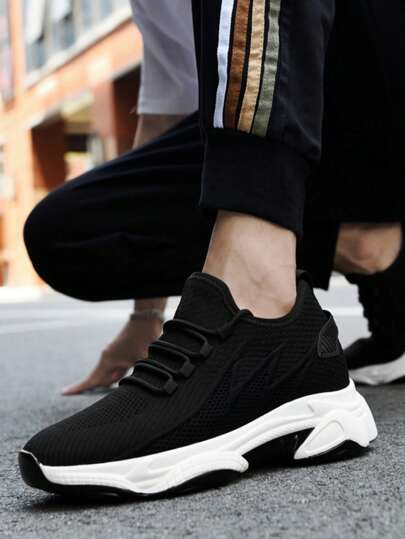 أحذية رياضية سميكة النعل القطعية الذكور الإرتفاع الإضافي غير مرئيّ 8سم/3.15 بوصة، أحذية تنفس للجري، أبيض بتصميم شبكي، أحذية قتالية داكنة اللون، مقاس كبير 45-46، وصول جديد 2025